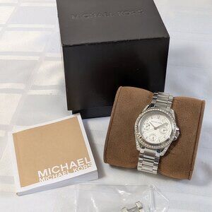 MICHAEL KORS WOMEN'S WRIST WATCH MODEL MK-5612 METAL FASHION WEAR DESIGNER